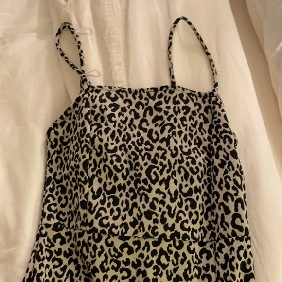 Zara below the knee leopard print dress - Picture 2 of 4